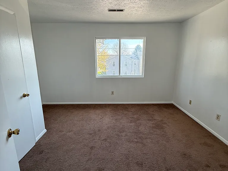 524 Calhoun St #15 — Photo 7