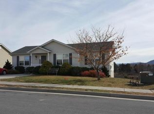 234 Aden Dr, Strasburg, VA 22657