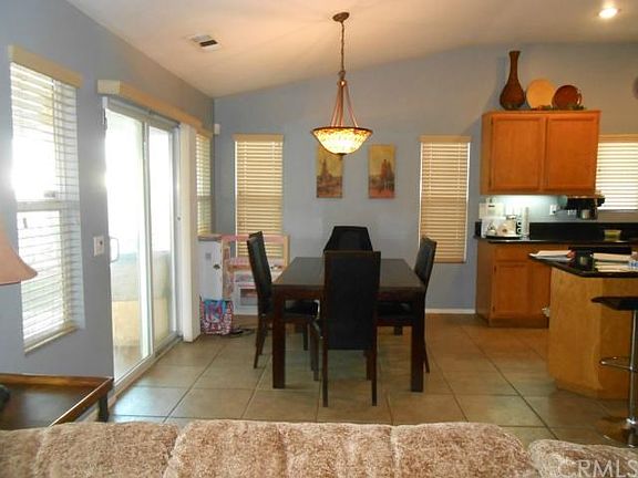 3rd image of 130 Goldenrod Ave