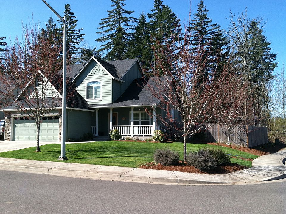 Large Cornor Lot with Woods