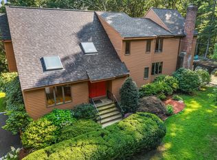165 East St, Upton, MA 01568