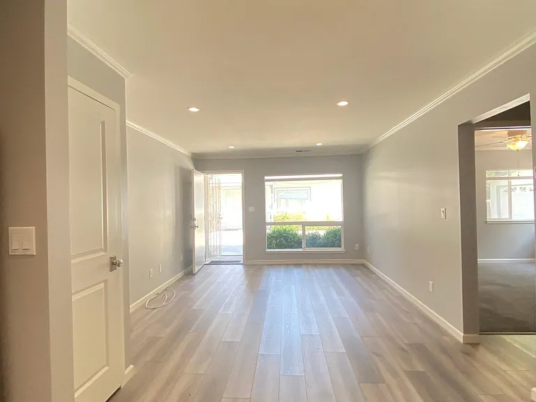 1483 Kentfield Ave — Photo 6