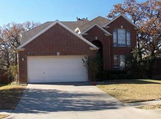 520 Laurelwood Rd, Burleson, TX 76028