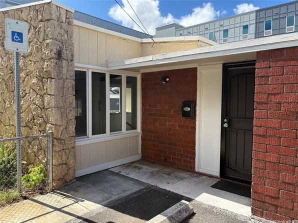 2331 Seaview Ave, Honolulu, HI 96822