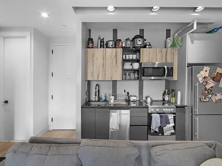 83 Starr St #4F — Photo 10