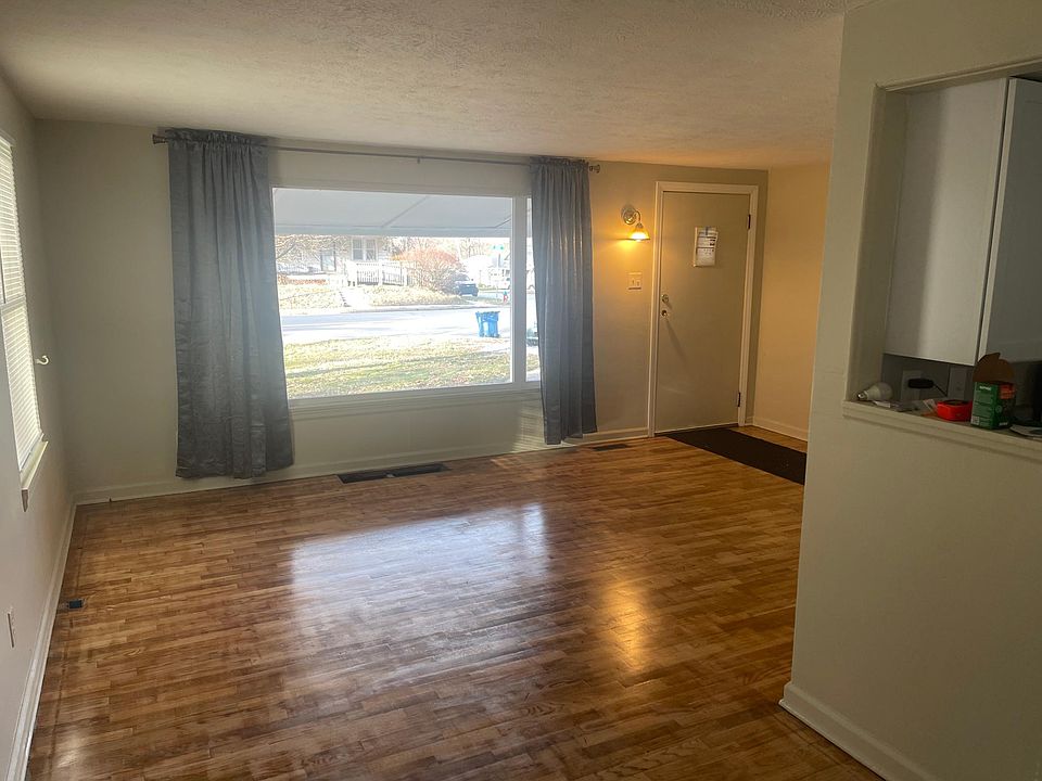 2805 W Ewing Ave, Mishawaka, IN 46544 Zillow