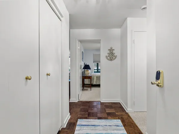 401 Bellevue Ave #101, Newport, RI 02840