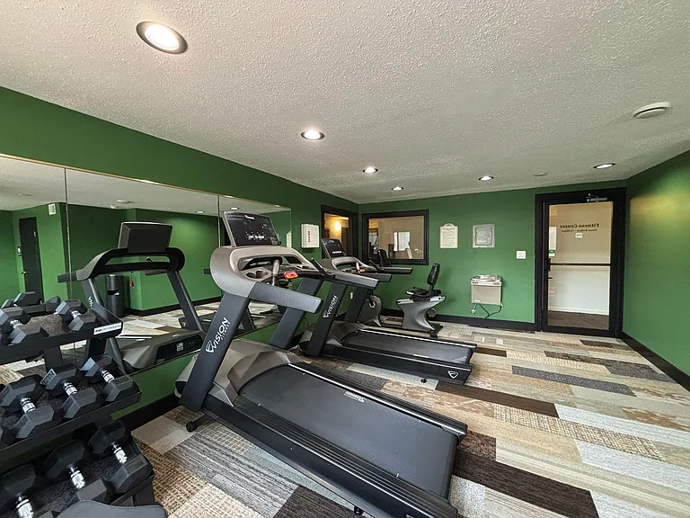 Breckenridge Davenport Apartments — Photo 8