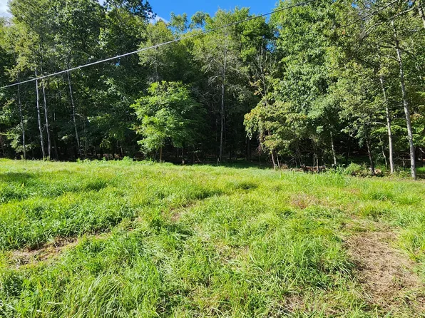 629 Evergreen Dr, Falls, PA 18615