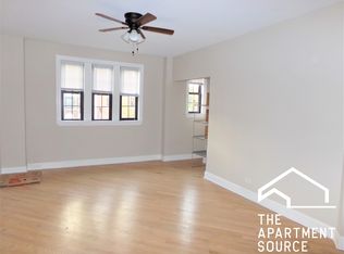 894A Green Bay Rd #3, Winnetka, IL