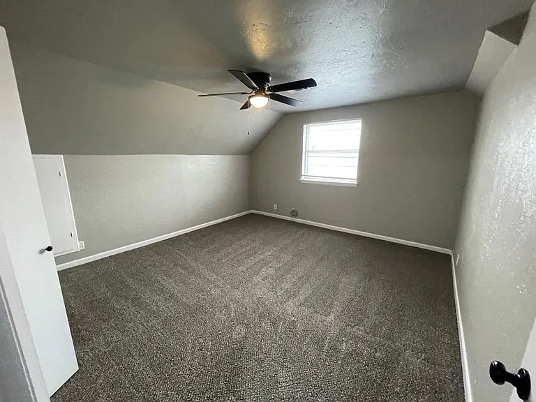 1008 Woods Ave — Photo 12