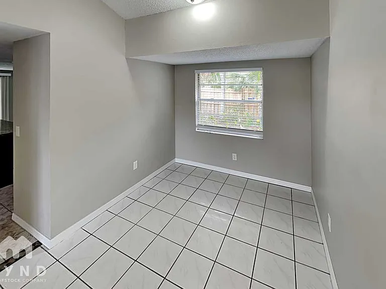 6701 Village Grove Ct — Photo 2
