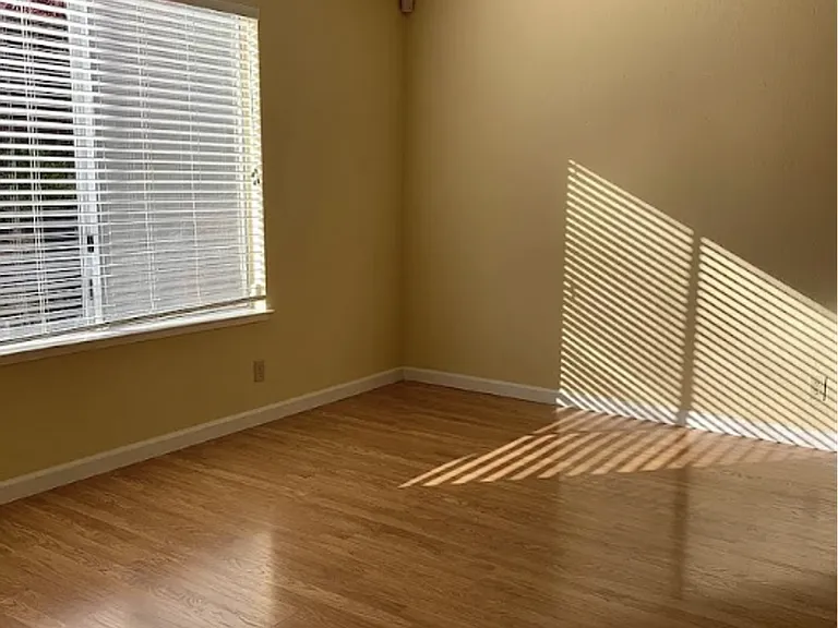 649 Daffodil Dr #10061 — Photo 11