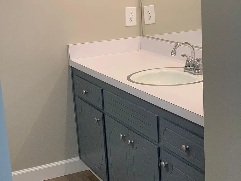 933 Shoreline Dr — Photo 7
