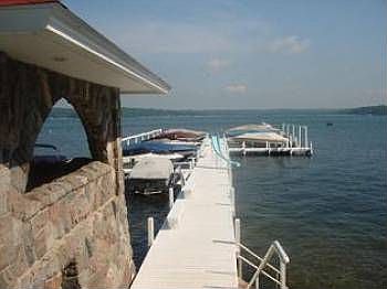 4th image of 1581 N Lake Geneva Clb