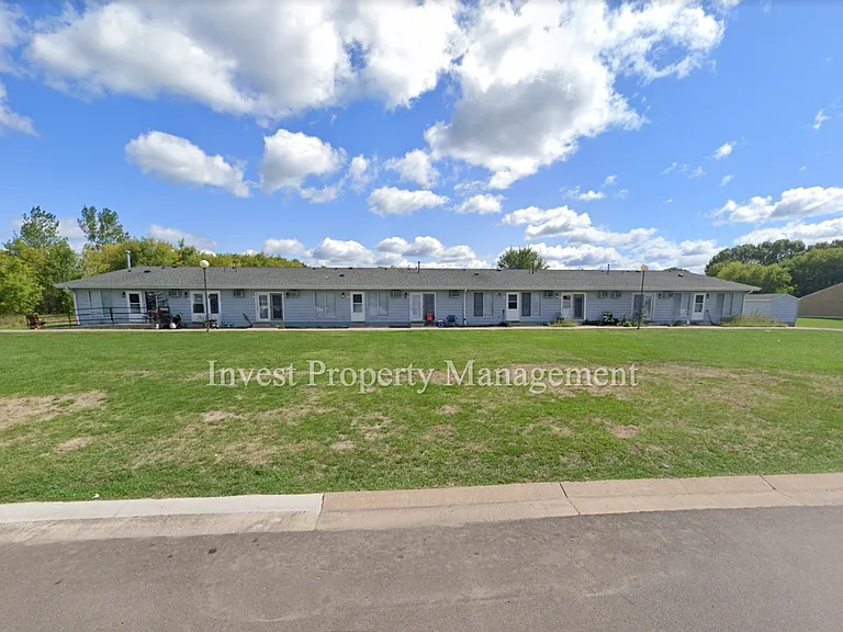 Rush City Country Apartments — Photo 13
