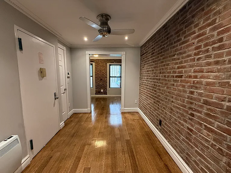 345 W 53rd St #RC3 — Photo 9
