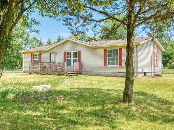 6975 Cork Rd, Bancroft, MI 48414