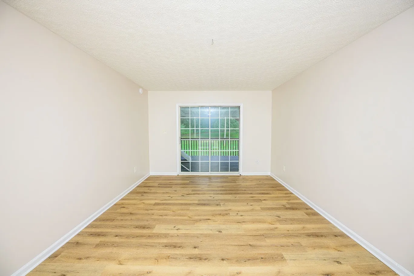 2 bed, 864 sqft, $775 — Photo 4