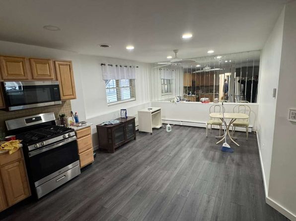 (undisclosed Address)