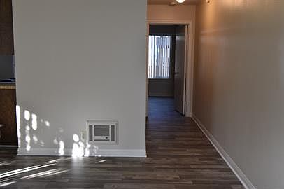 View from Living room into bedroom