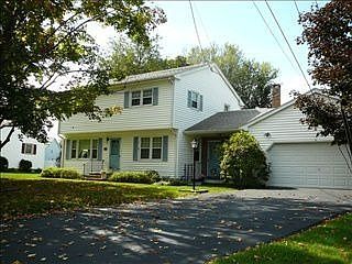 5th image of 66 Pine Cir