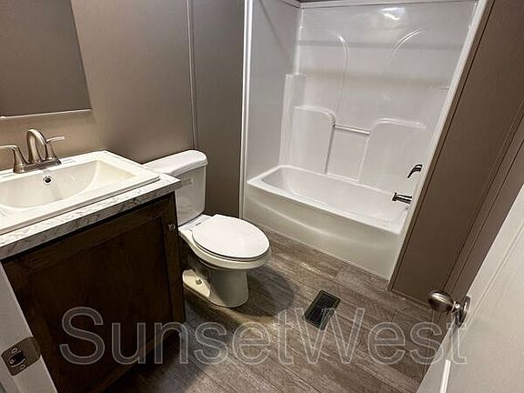3rd image of 201 W Tower Ln