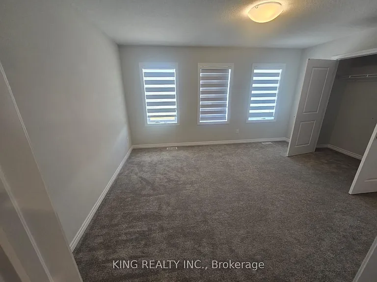 4087 Campbell St N — Photo 13