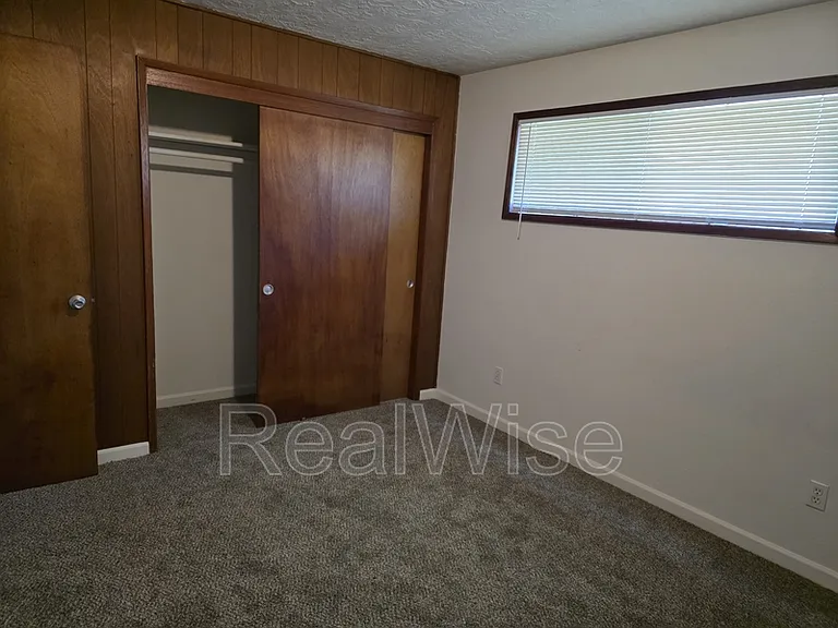 616 NE Anderson St — Photo 13