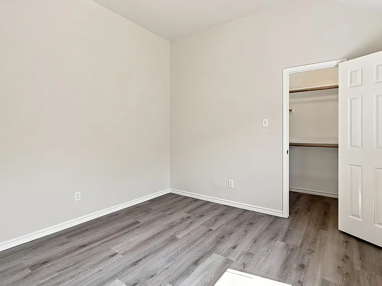 8009 Riverwalk Trl — Photo 7