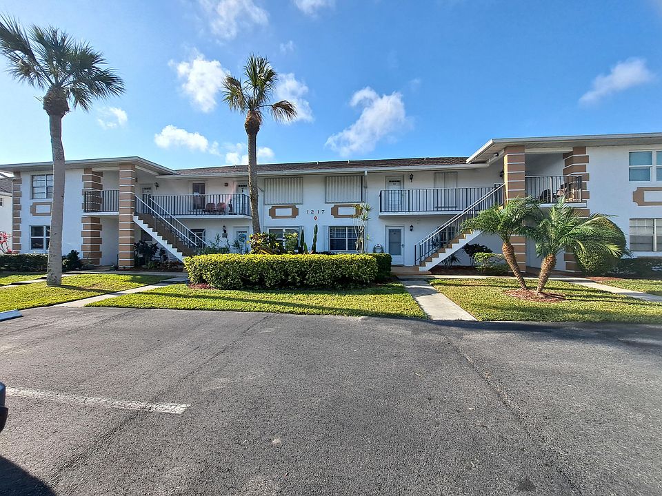 1st image of 1217 S Lakes End Dr APT E1