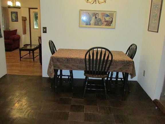 5th image of 4307 Lois Dr