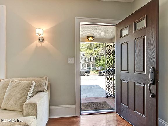 5th image of 3626 Pine St