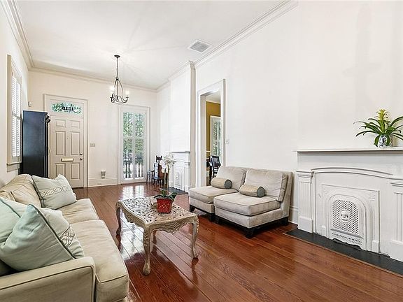 5th image of 1218 Soniat St