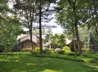 33 Huckleberry Hill Rd, Lincoln, MA 01773