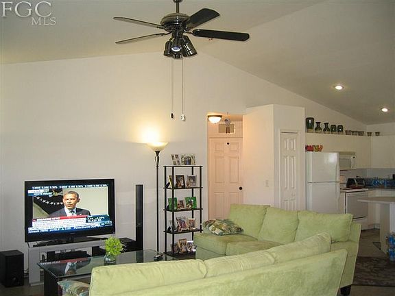 4th image of 1114 Adeline Ave