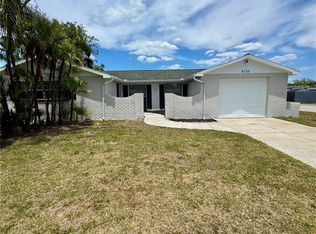 6135 Seabreeze Dr, Port Richey, FL 34668