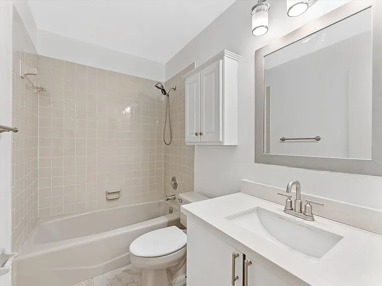 1821 NE 40th Ct #305 — Photo 19