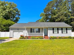 572 Waters Rd, Chesapeake, VA 23322