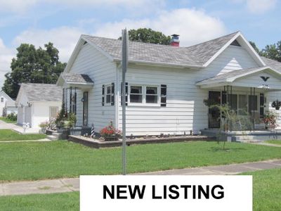 207 W Rudolph St, Crossville, IL, 62827