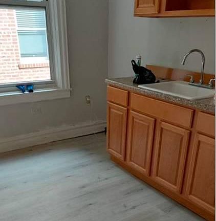 3rd image of 931 51st St