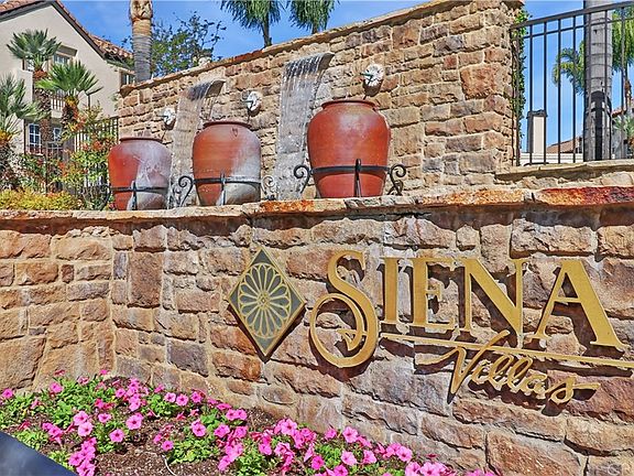 2nd image of 24157 Del Monte Dr Unit 401