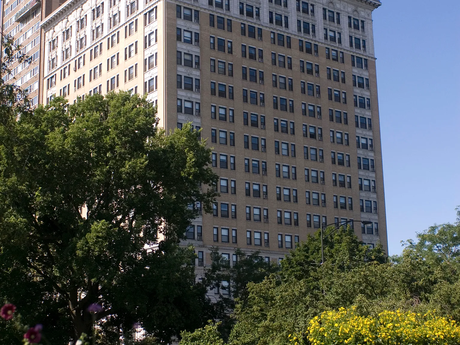 Webster House — Photo 2