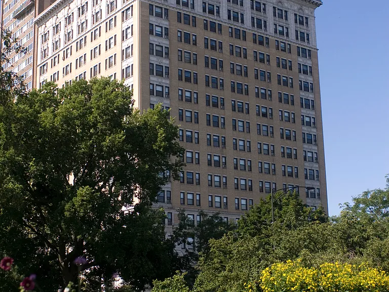 Webster House — Photo 2