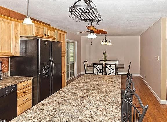 5th image of 625 Brook Knoll Cir