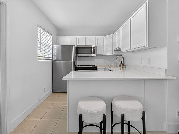 3rd image of 2660 NE 8th Avenue #216
