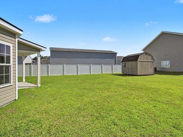 976 Oak Crest Dr — Photo 42