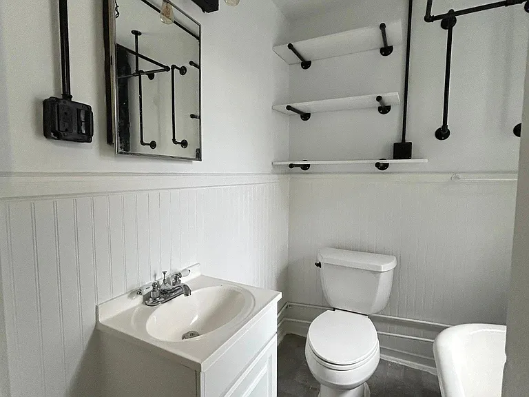 93 W Pearl St #7 — Photo 9
