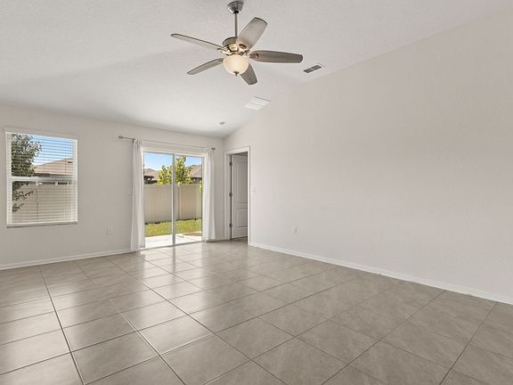 4th image of 86444 Nassau Crossing Way