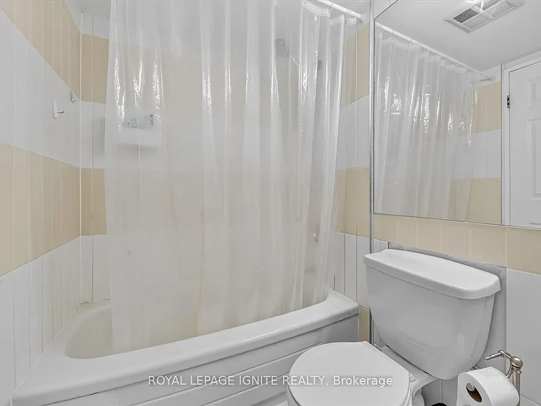 24 Wellesley St W #1206 — Photo 13